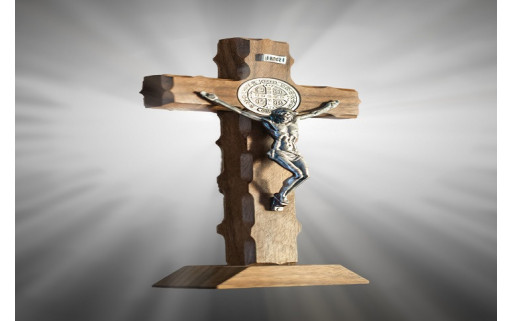 Kto powinien mieć krzyż św. Benedykta w swoim domu?